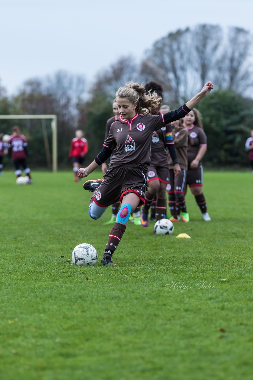 Bild 64 - C-Juniorinnen Halstenbek-Rellingen - St.Pauli : Ergebnis: 0:5